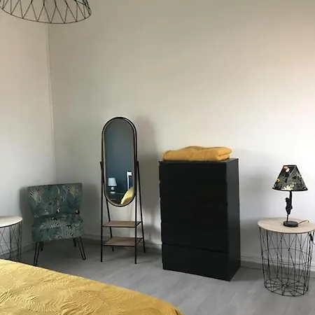 Σπίτι διακοπών Maison 21, Agreable Maison De Avec Piscine *